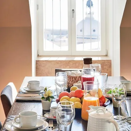 Five Stars Combro 77 * Lizbona