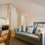 Five Stars Combro 77 Lisboa