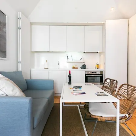 Five Stars Combro 77 Apartment