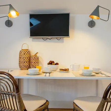 Five Stars Combro 77 Lisbon