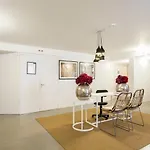 Apartament Five Stars Combro 77