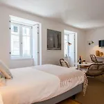 Apartament Five Stars Combro 77 *