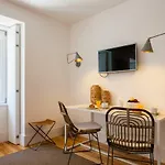 Apartament Five Stars Combro 77